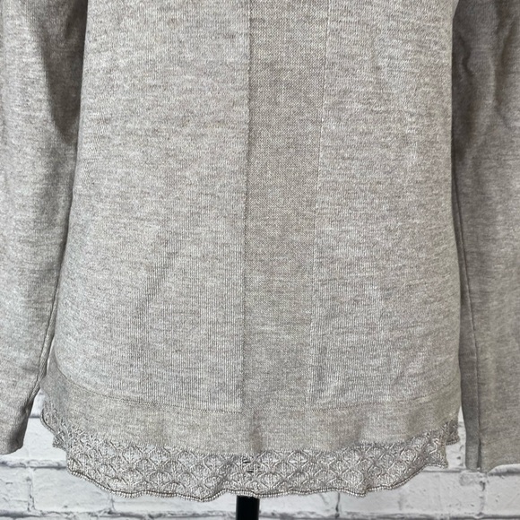 Cyrus Tan Modern Sweater with Lace size Large - Picture 4 of 10
